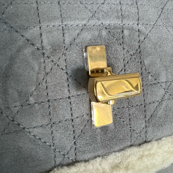 BNWT CHRISTIAN DIOR shearling Caro bag - Picture 9 of 14